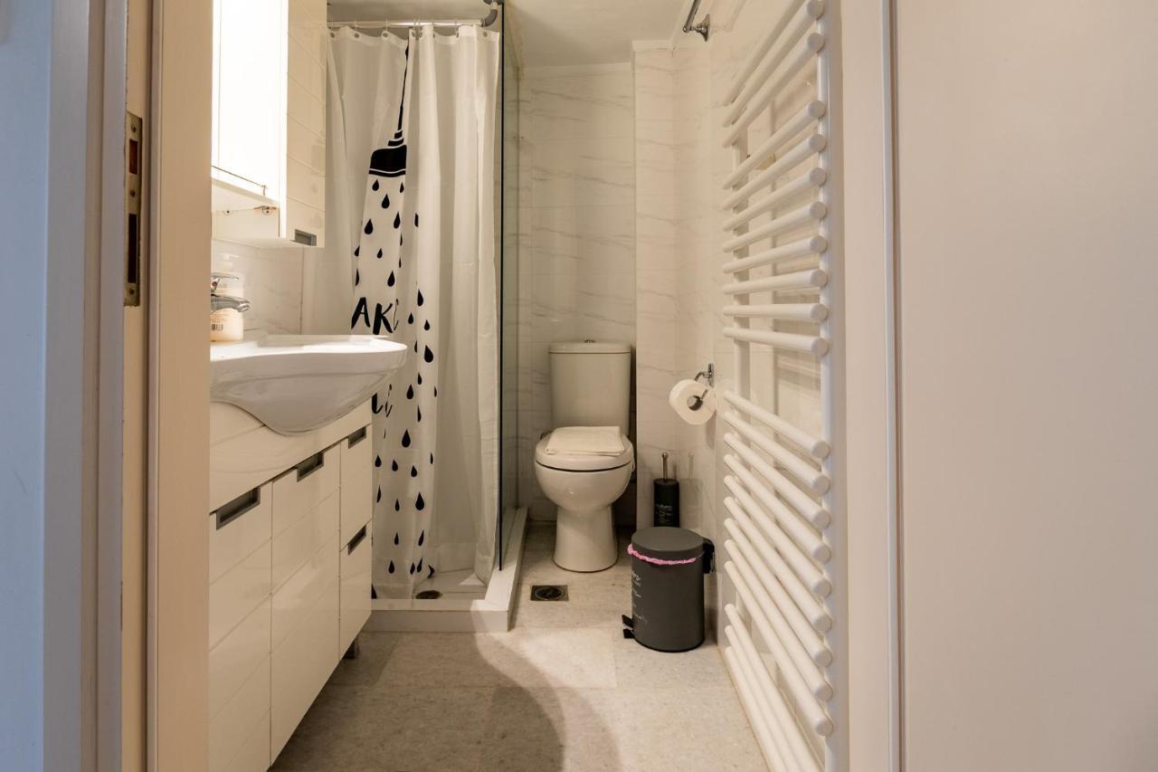 Appartamento Athens Retreat 1-Bdr Apt Close To Metro Station Esterno foto
